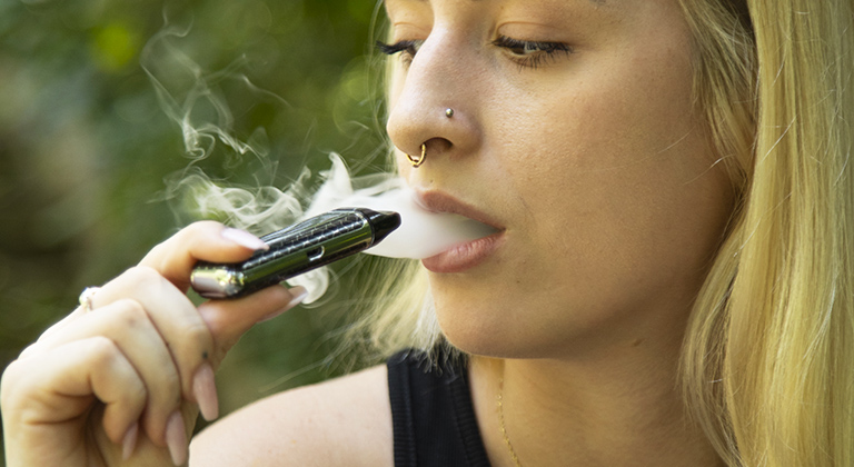 SMOK Novo 5 Pod sada 900mAh Black Carbon Fiber 